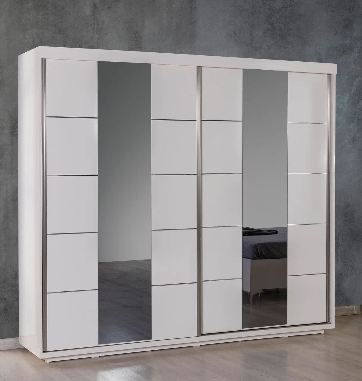 SÜRGÜLÜ PORTMANTO